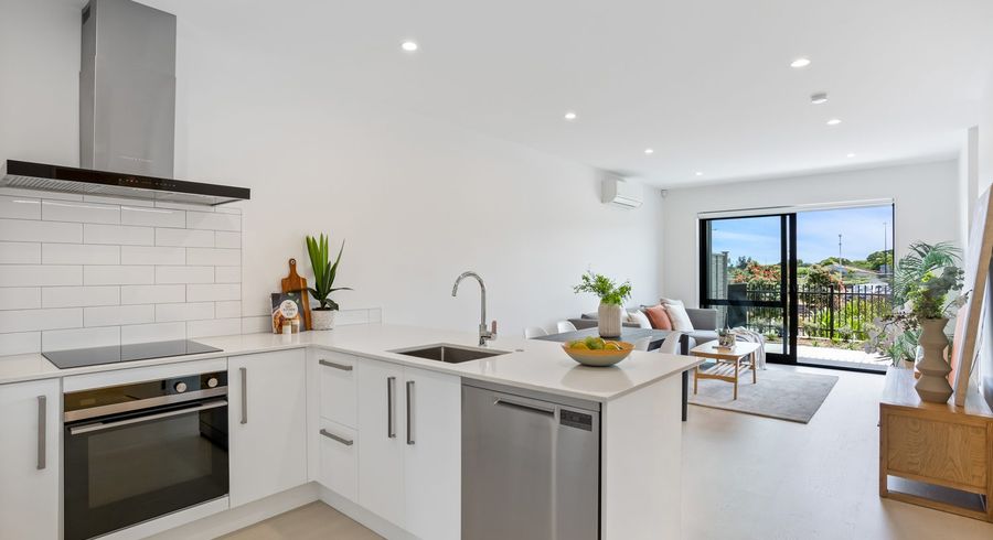  at 5/18 Paraone Crescent, Takanini, Papakura, Auckland