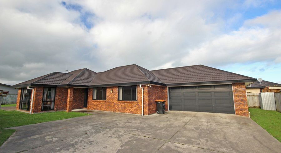  at 10 Cleveland Heights, Kelvin Grove, Palmerston North, Manawatu / Whanganui