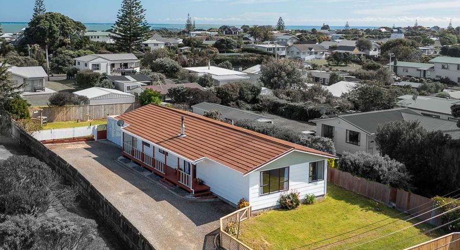  at 11 Atua Street, Waikanae Beach, Kapiti Coast, Wellington