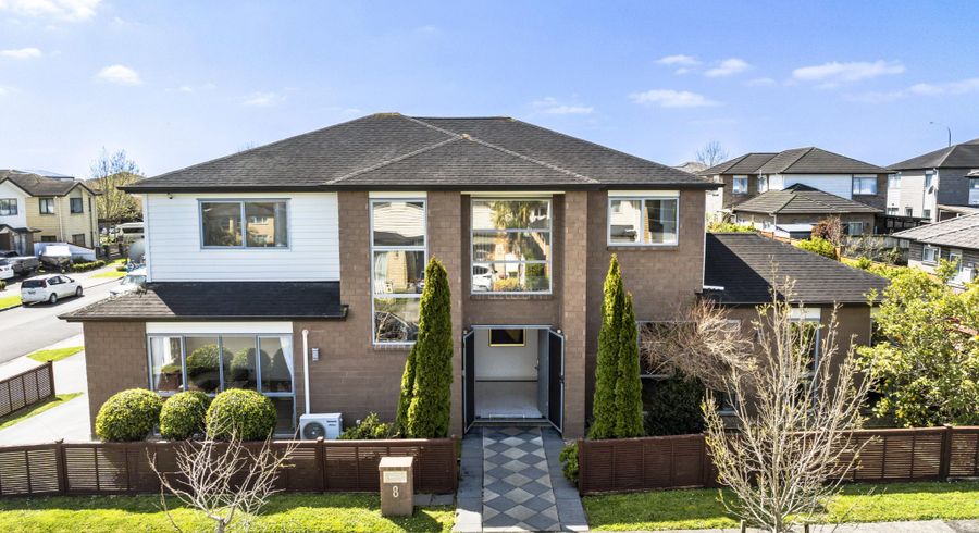  at 8 Moville Drive, Flat Bush, Auckland