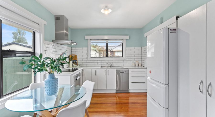  at 2 Ontario Place, Wainoni, Christchurch City, Canterbury