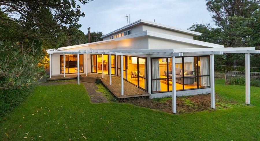  at 106 Atawhai Road, Fitzherbert, Palmerston North
