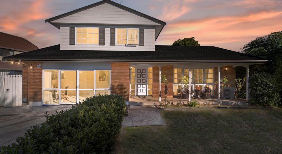 at 6 Voltaire Court, Botany Downs, Auckland