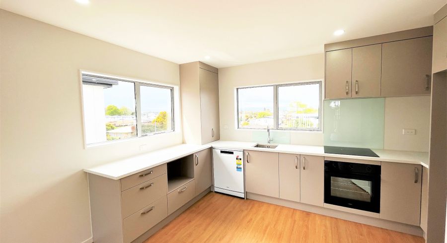  at 204/3 Beaumonts Way, Manurewa, Auckland