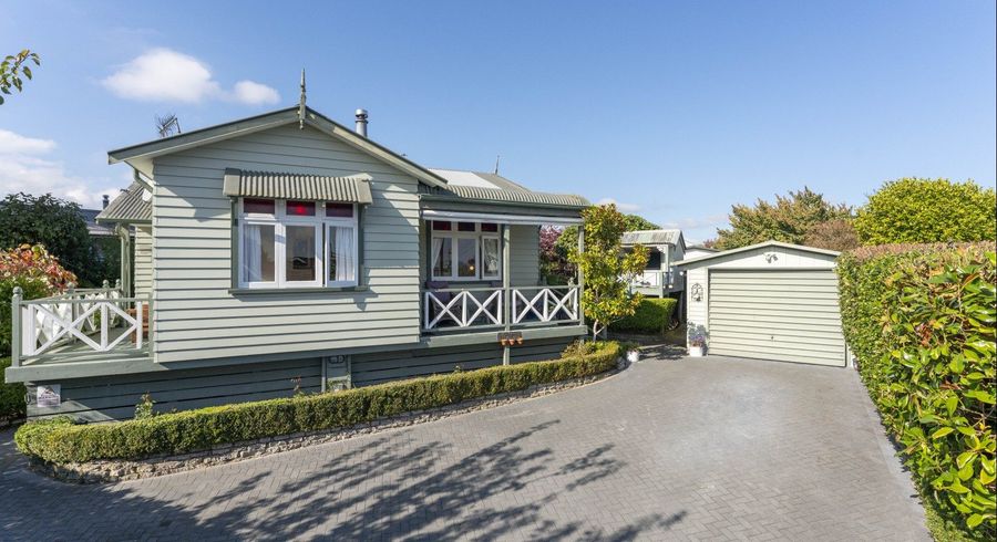 at 2/10 Tamatea Road, Taupō