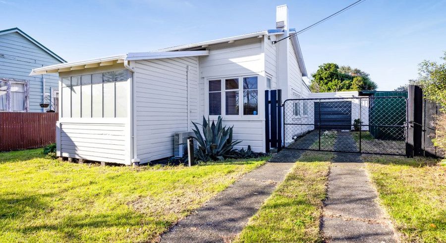  at 35 Victoria Street, Patea