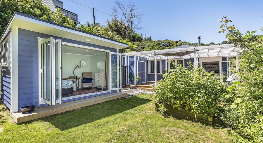  at 65 Airlie Road, Plimmerton, Porirua