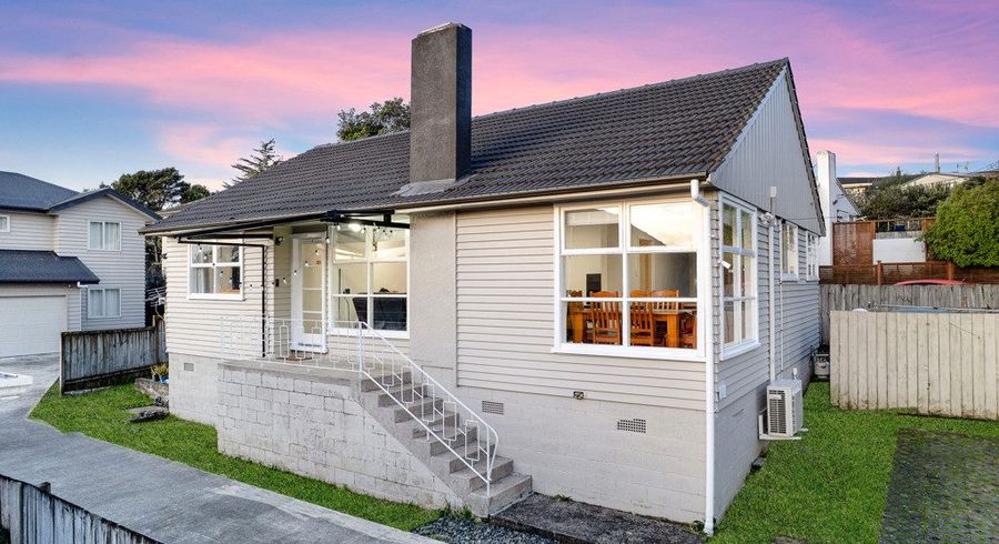  at 8 Winifred Avenue, Bayview, North Shore City, Auckland