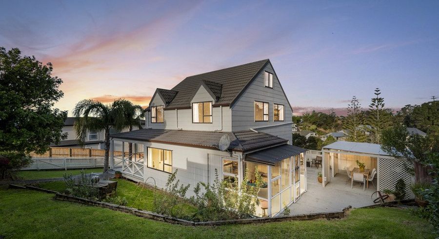  at 1/163 Oaktree Avenue, Browns Bay, North Shore City, Auckland