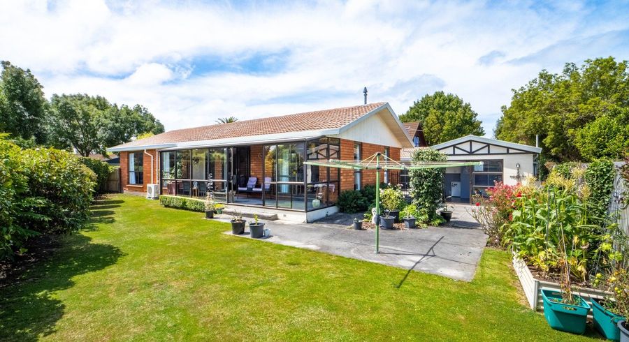  at 25 Heaphy Place, Casebrook, Christchurch