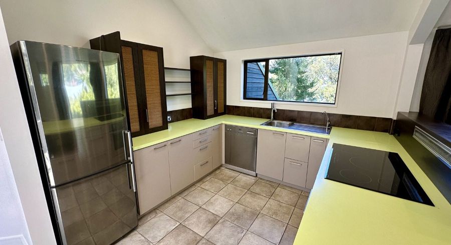  at 252A Fernhill Road, Sunshine Bay, Queenstown-Lakes, Otago