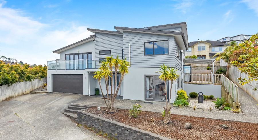  at 12 Hilton Close, Fairview Heights, Auckland