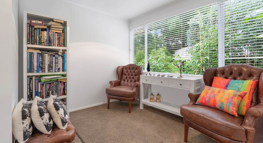  at 553a East Coast Road, Browns Bay, North Shore City, Auckland