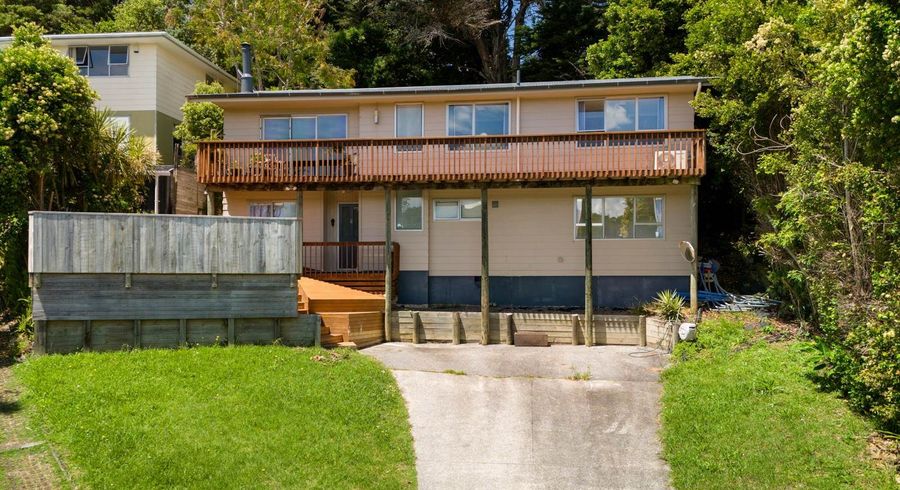  at 8 Vari Place, Bayview, North Shore City, Auckland
