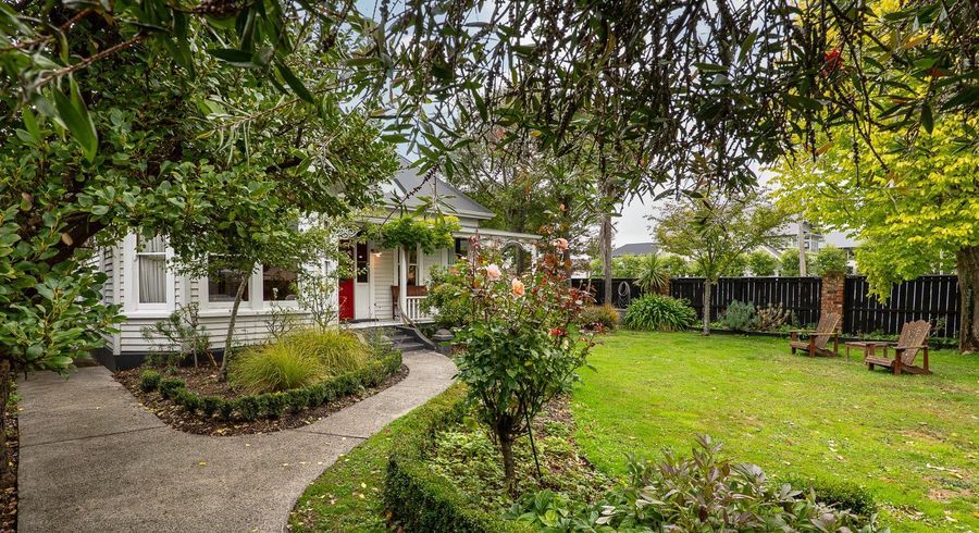  at 42 Hawkesbury Avenue, St. Albans, Christchurch City, Canterbury