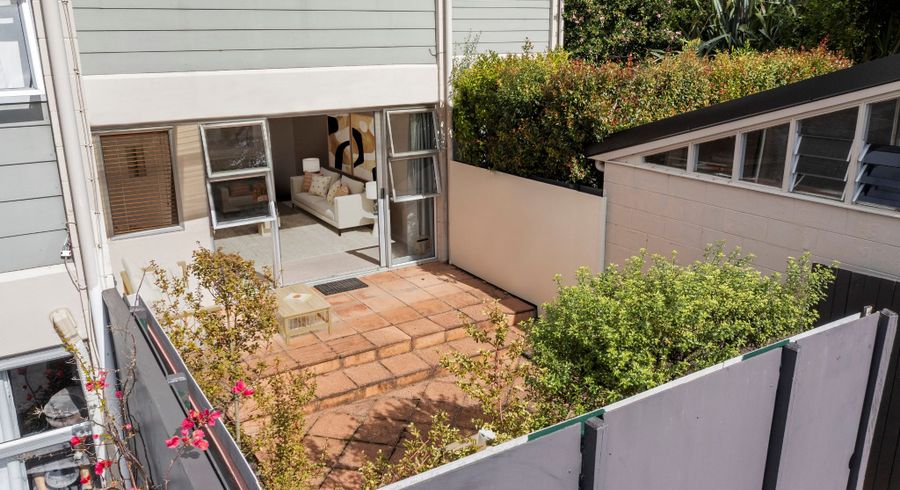  at 2/116 Wellington Street, Freemans Bay, Auckland City, Auckland