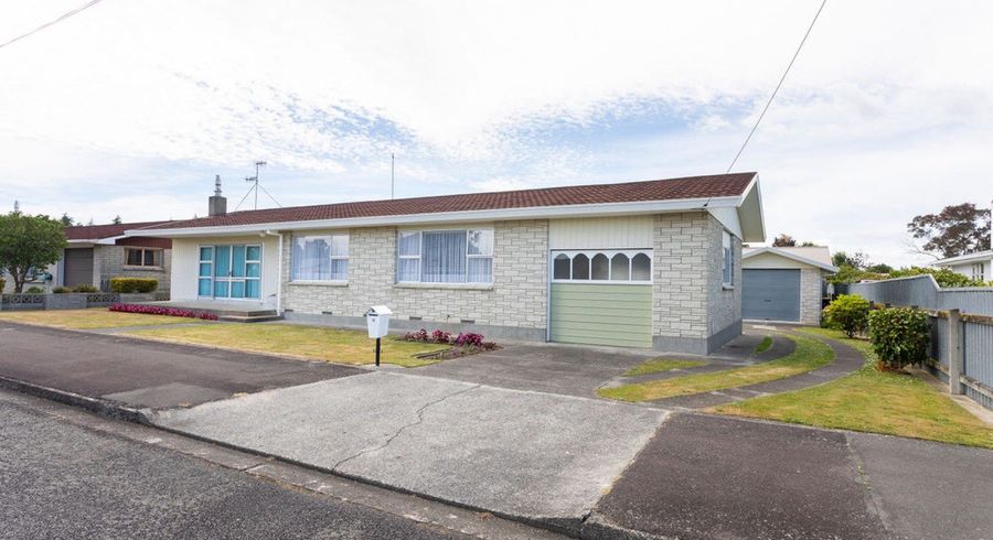  at 10 Madrid Street, Dannevirke, Tararua, Manawatu / Whanganui