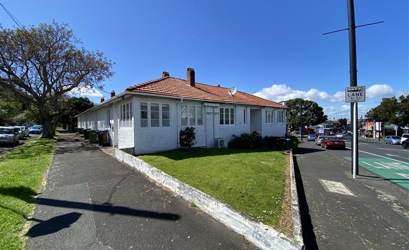  at 2/400 Mount Eden Road, Mount Eden, Auckland City, Auckland
