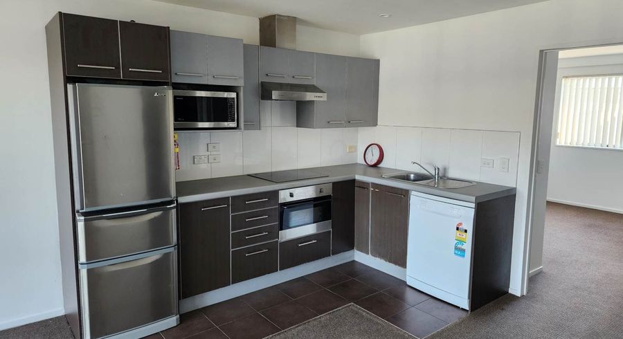  at 98C Michael Jones Drive, Flat Bush, Manukau City, Auckland