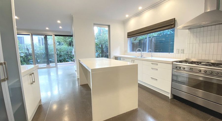  at 28b Godden Cres, Mission Bay, Auckland City, Auckland