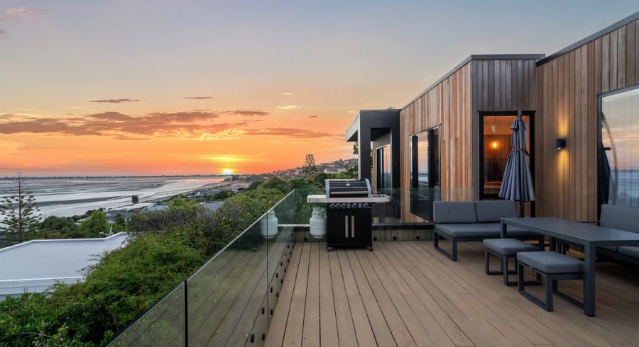  at 17 Rangatira Terrace, Mount Pleasant, Christchurch