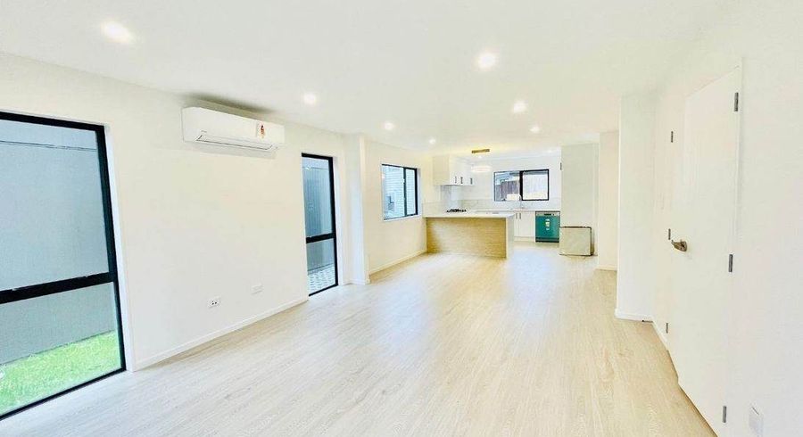  at 12D Kelwyn Road, Kelston, Waitakere City, Auckland