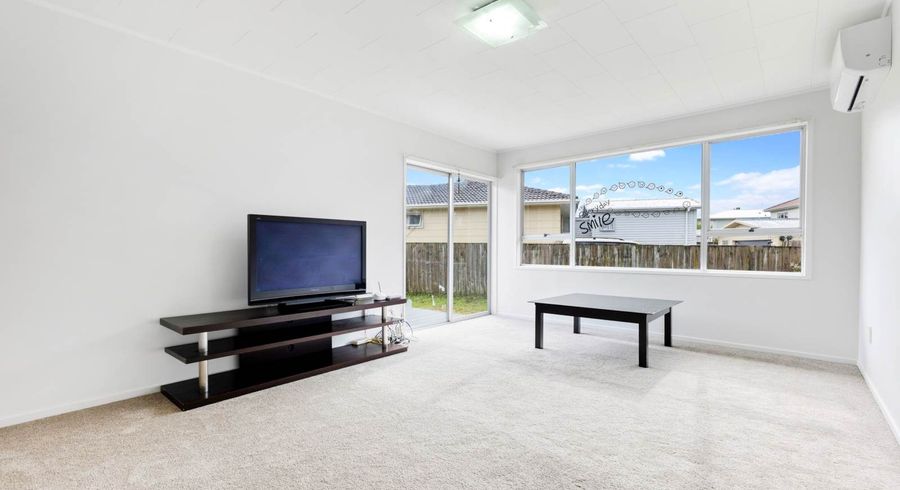  at 8 Chesley Place, Half Moon Bay, Manukau City, Auckland