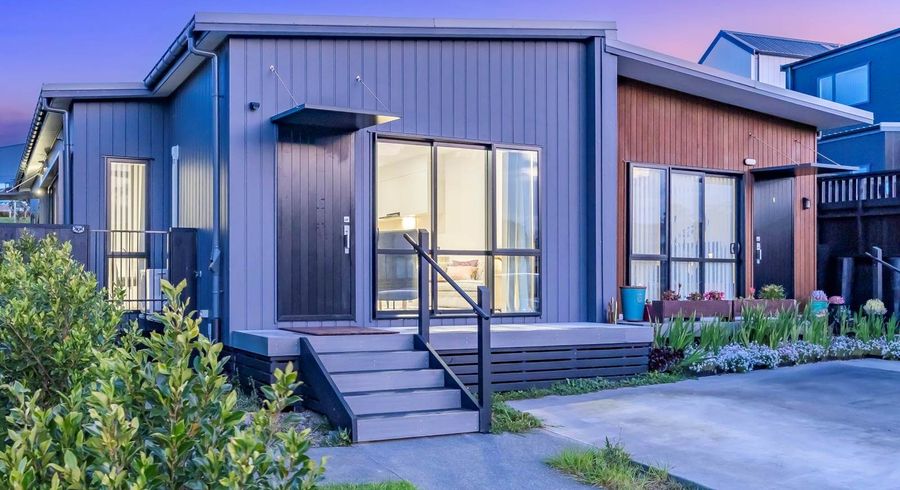  at 10 Pukanui Avenue, Flat Bush, Manukau City, Auckland
