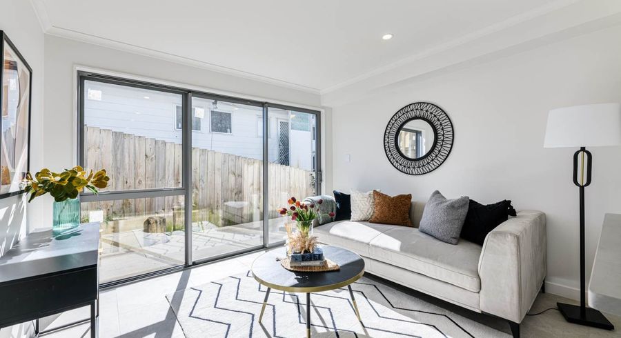 at 4/11 Celeste Place, Totara Vale, North Shore City, Auckland