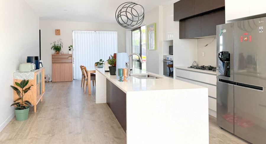  at 12 Waihou Crescent, Albany, North Shore City, Auckland