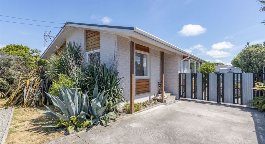  at 282 Pine Avenue, South New Brighton, Christchurch