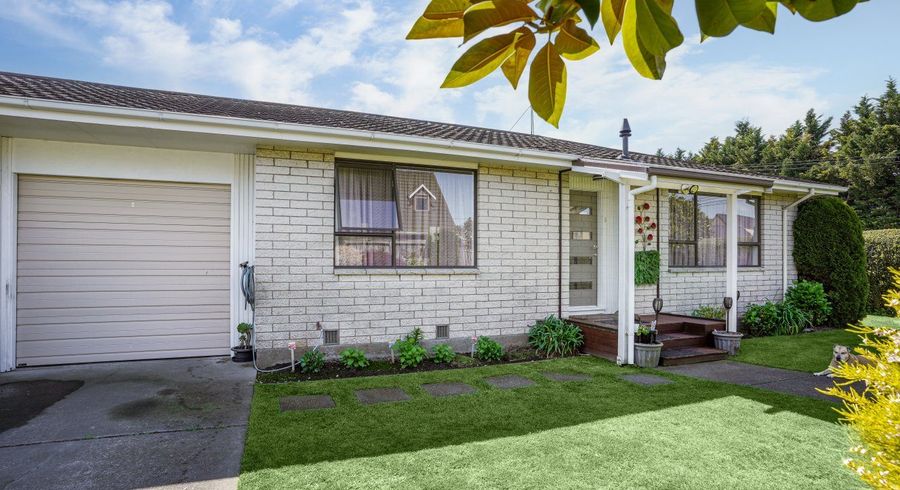  at 2/6 Steadman Road, Broomfield, Christchurch