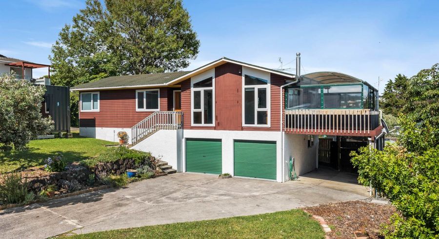  at 4 Torbay Heights, Torbay, Auckland