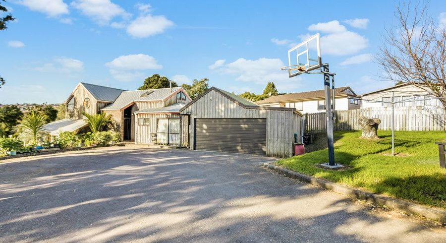 at 88 Everglade Drive, Totara Heights, Auckland