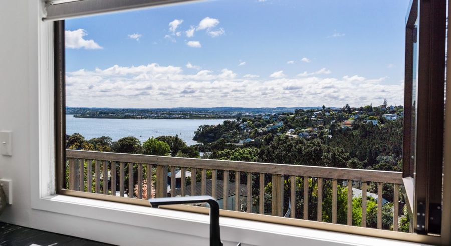  at 53 Island Bay Road, Beach Haven, North Shore City, Auckland