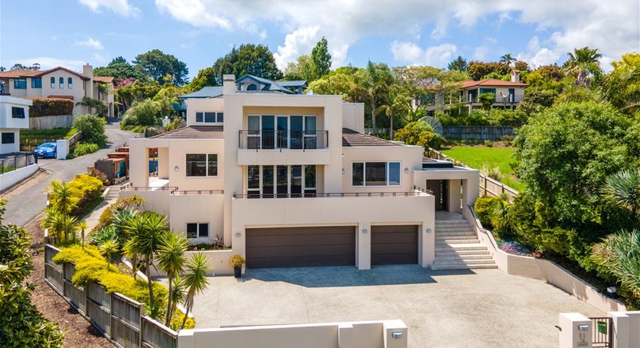  at 35 Eynsham Court, Dannemora, Auckland