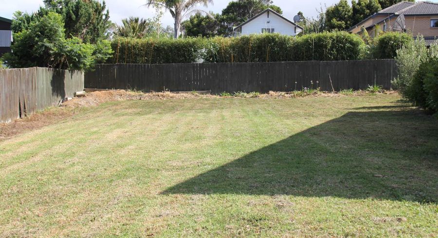  at 35B Park Road, Glenfield, Auckland