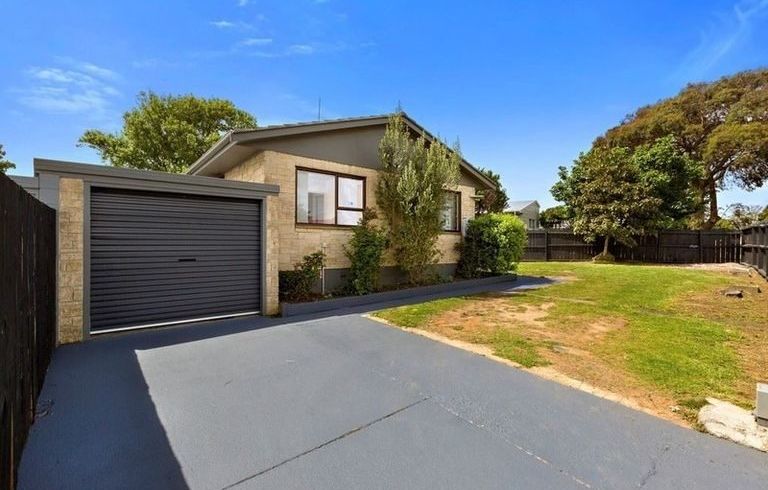  at 1/11 Burundi Avenue, Clendon Park, Manukau City, Auckland