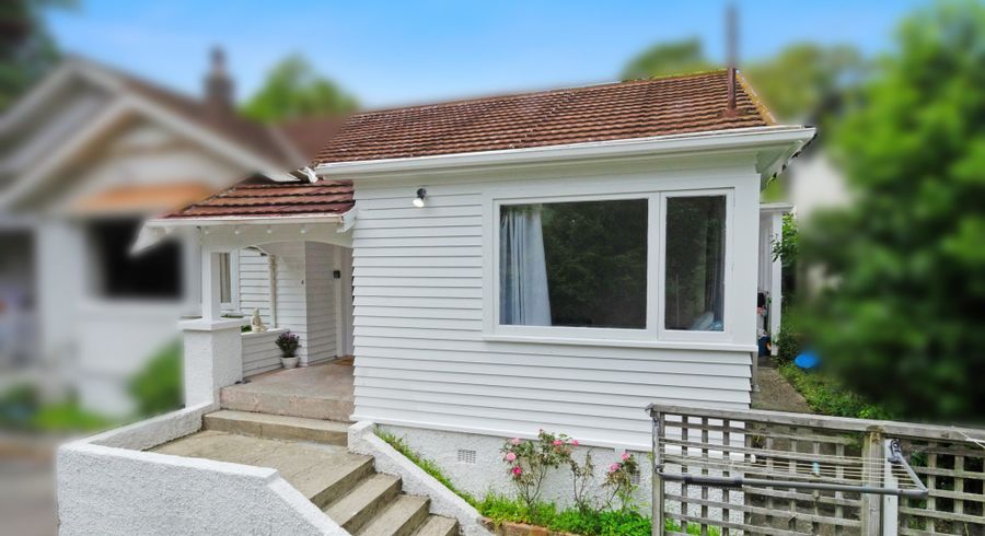 at 2/30 Ottawa Road, Ngaio, Wellington