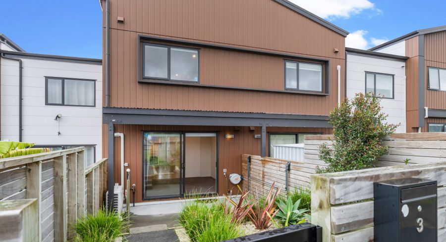  at 3 Sun Orchid Avenue, Wiri, Auckland
