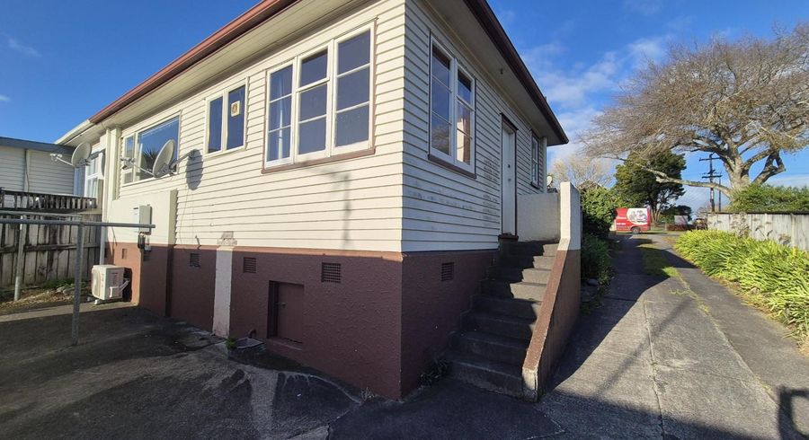  at 94C Forest Lake Road, Forest Lake, Hamilton, Waikato