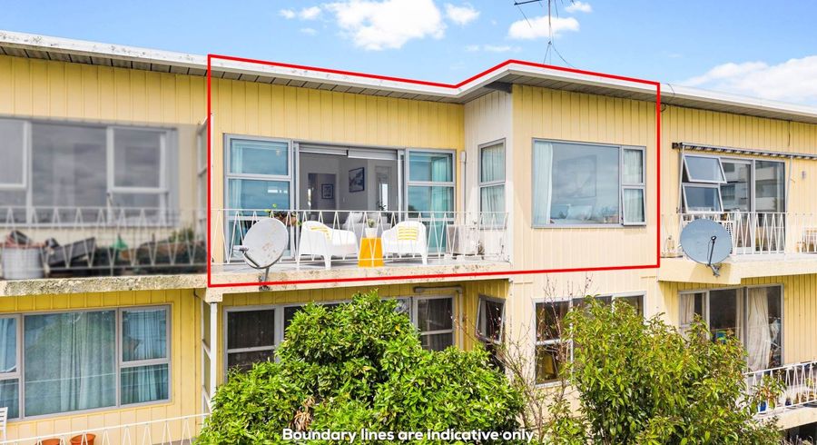  at 4/13 View Road, Mount Eden, Auckland City, Auckland