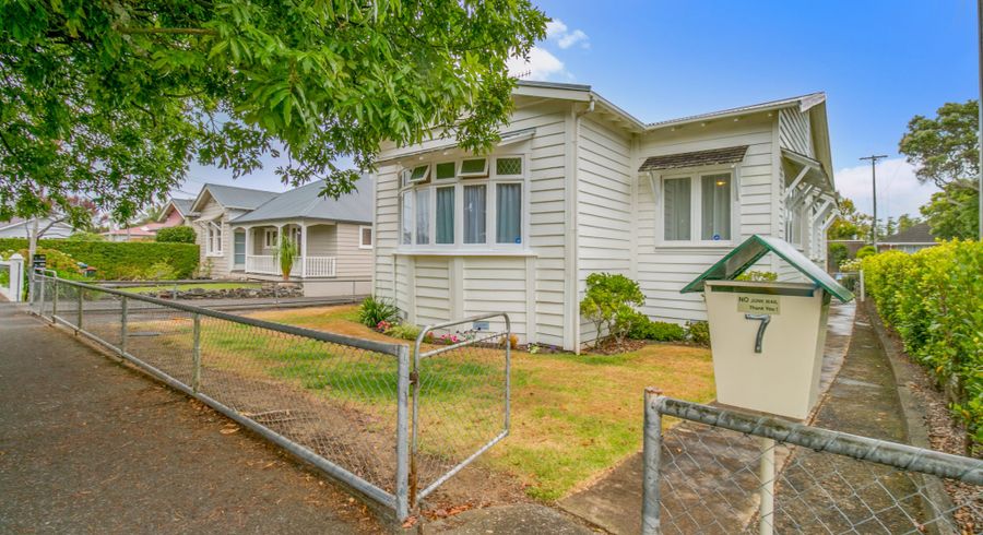  at 7 Matipo Street, Mount Eden, Auckland