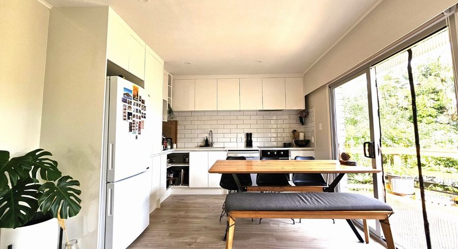  at 3/27 Ellerton Road, Mount Eden, Auckland
