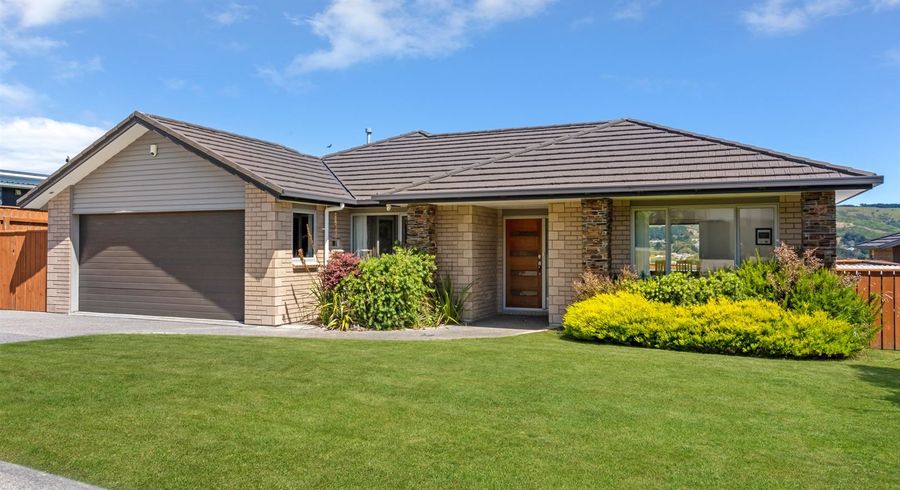  at 31 Paparoa Crescent, Aotea, Porirua