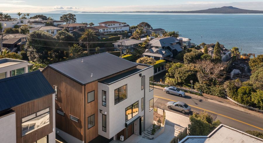  at 20 Beach Road, Milford, North Shore City, Auckland