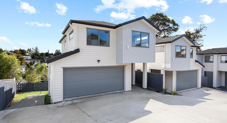  at 144 Oaktree Avenue, Browns Bay, North Shore City, Auckland