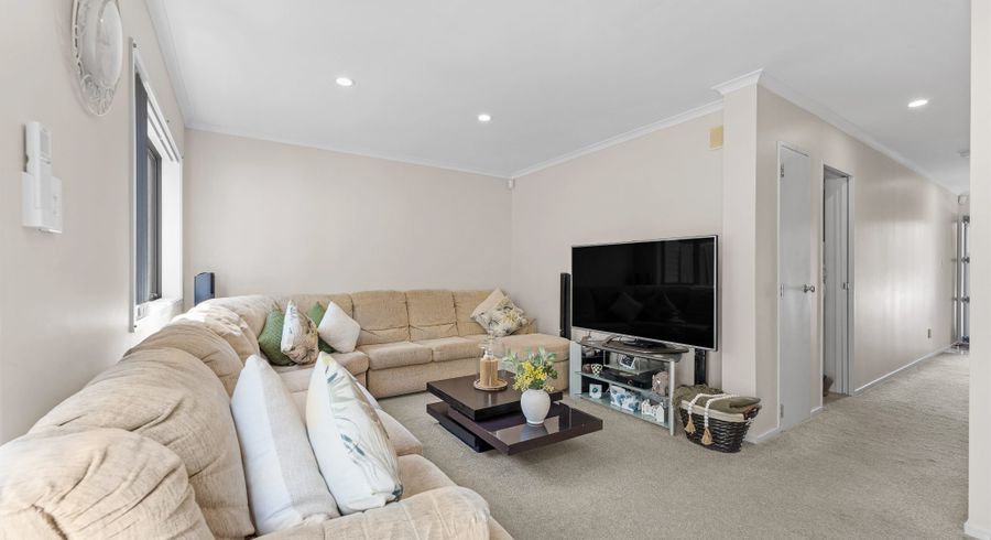  at 44  Chapel Road, Flat Bush, Manukau City, Auckland