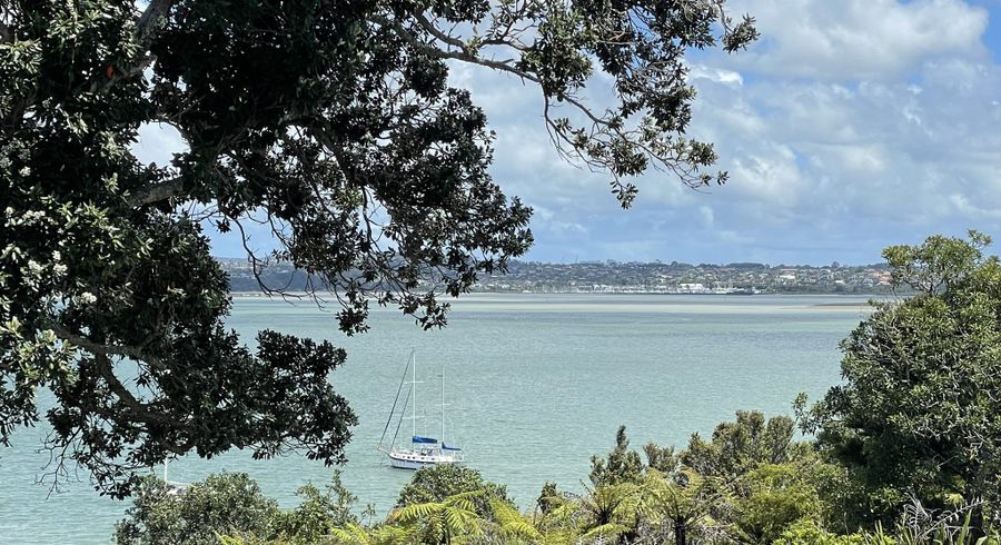  at 22 Valhalla Drive, Beach Haven, Auckland