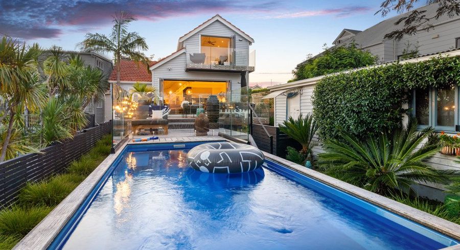  at 31 Church Street, Northcote Point, North Shore City, Auckland